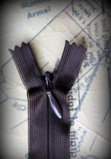 Brown 25 Invisible
